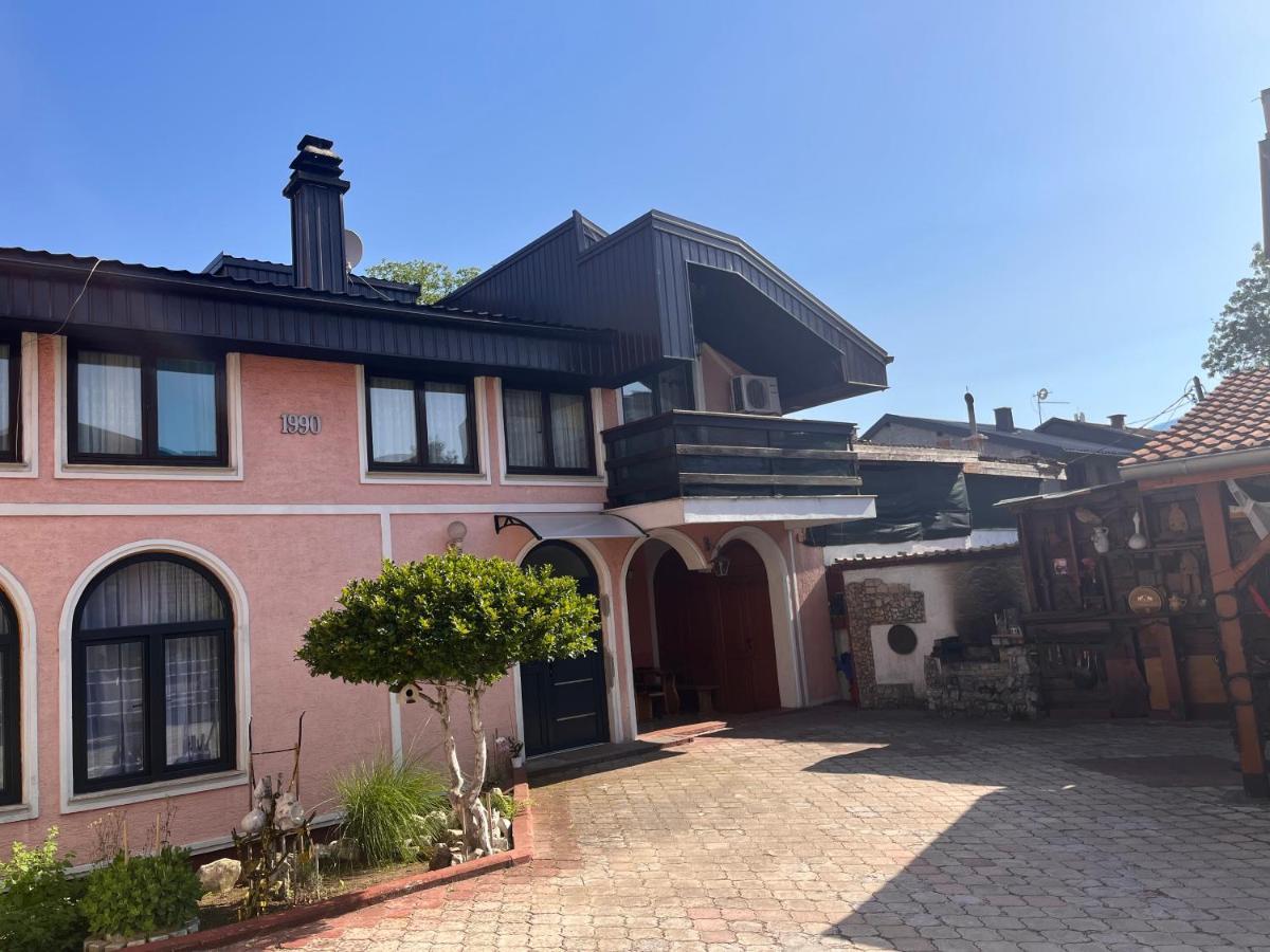 Guest House Eden Bihac Bagian luar foto