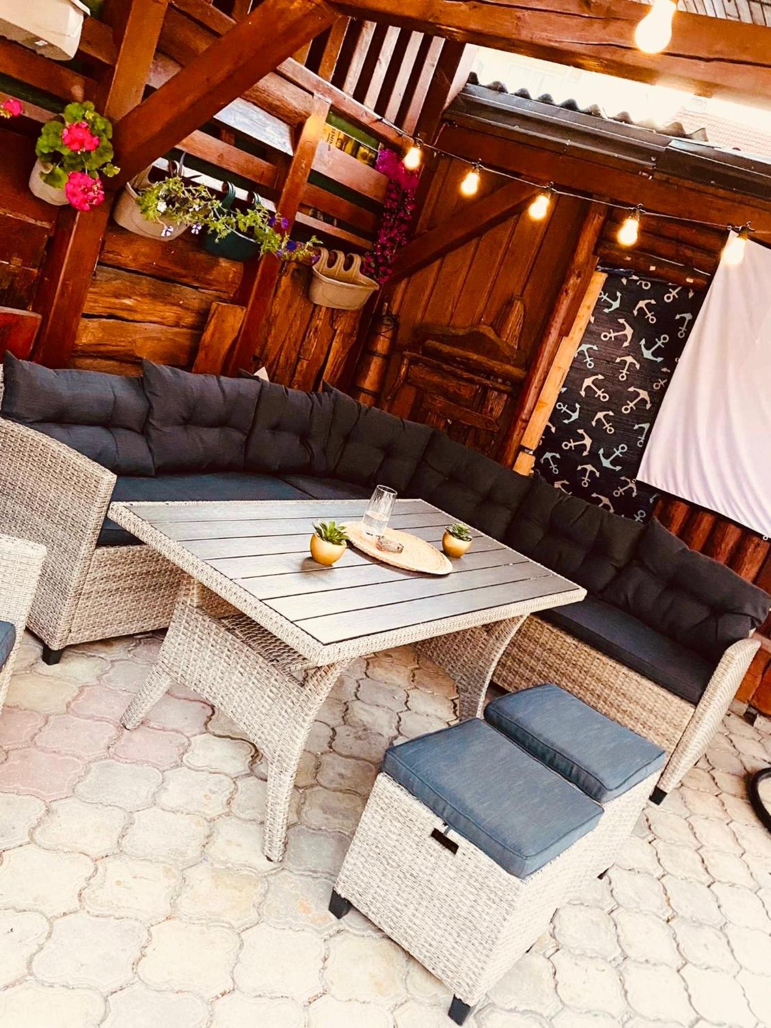 Guest House Eden Bihac Bagian luar foto