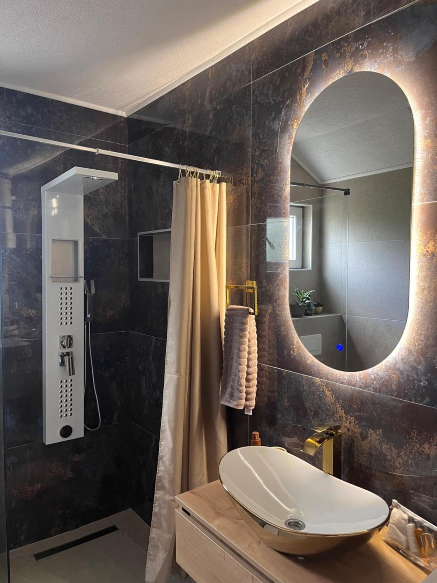 Guest House Eden Bihac Bagian luar foto